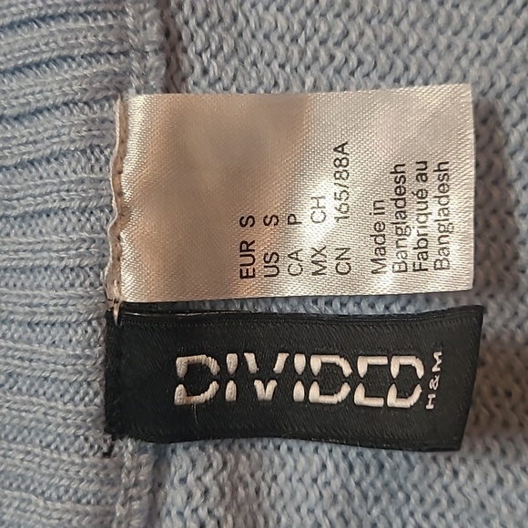 Divided H&M Womens Cropped Cardigan Sweater Long Sleeve Blue White Checkered - Picture 2 of 7